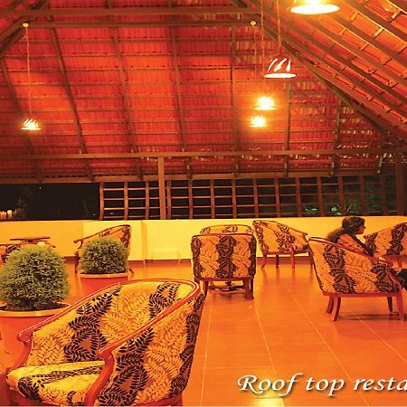 Hotel Grand Thekkady Kumily Exterior foto